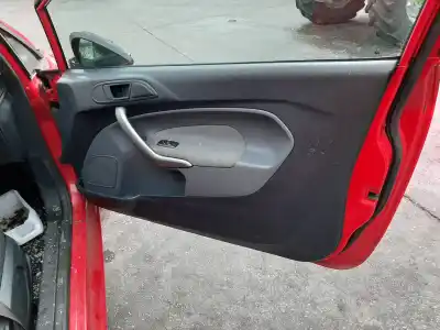 Peça sobressalente para automóvel em segunda mão elevador de vidros dianteiro direito por ford fiesta (cb1) ghia referências oem iam 8a61b045h16ah