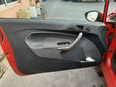 Peça sobressalente para automóvel em segunda mão elevador de vidros dianteira esquerda por ford fiesta (cb1) ghia referências oem iam 8a61b045h17ah