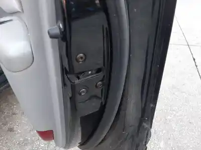 Автозапчастина б/у замок передній праві двері для kia magentis active посилання на oem iam 813202g210