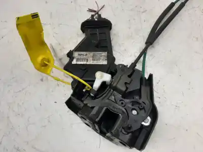 Автозапчастина б/у замок заднього правого дверя для kia magentis active посилання на oem iam 814202g010  