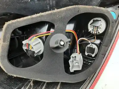 Pezzo di ricambio per auto di seconda mano LUCI POSTERIORI DESTRA per FORD FIESTA (CB1)  Riferimenti OEM IAM C1BB13404A  