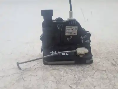 Peça sobressalente para automóvel em segunda mão fechadura da porta dianteira direita por opel corsa e 120 aniversario referências oem iam 13431840