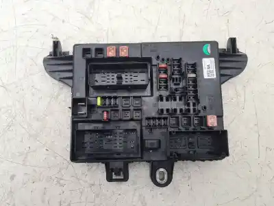 Second-hand car spare part fuse box unit for opel insignia a sedán (g09) 2.0 cdti (69) oem iam references 1327731703  10140632608