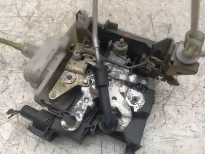 Pezzo di ricambio per auto di seconda mano SERRATURA PORTA ANTERIORE DESTRA per AUDI A8 (D2)  Riferimenti OEM IAM 8D1837016F  