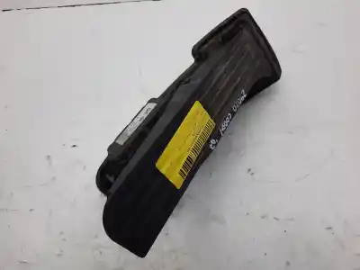 Second-hand car spare part accelerator pedal for volkswagen caddy ka/kb (2k) furg. 69 cv / 51 kw oem iam references 1t1721503h