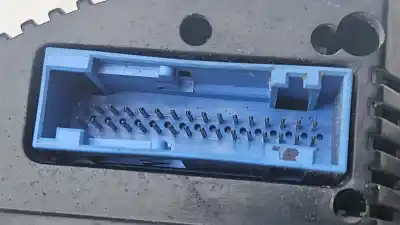 Автозапчастина б/у панель інструментів для seat exeo st (3r5) 2.0 tdi посилання на oem iam 3r0920800h