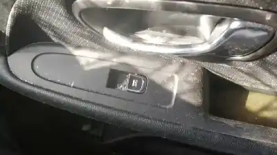 Peça sobressalente para automóvel em segunda mão botão / interruptor elevador vidro dianteiro direito por kia carens iv 1.7 crdi referências oem iam 93575a4020ca