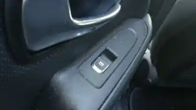 Peça sobressalente para automóvel em segunda mão botão / interruptor elevador vidro traseiro esquerdo por kia carens iv 1.7 crdi referências oem iam 93580a4000ca