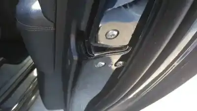 Peça sobressalente para automóvel em segunda mão fechadura da porta traseira direita por kia carens iv 1.7 crdi referências oem iam 81420a4020