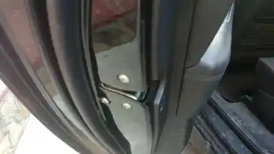 Peça sobressalente para automóvel em segunda mão fechadura da porta traseira esquerda por kia carens iv 1.7 crdi referências oem iam 81410a4020