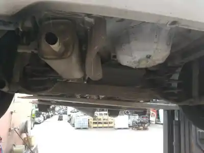 Pièce détachée automobile d'occasion essieu arrière pour renault clio iii 1.5 dci diesel cat références oem iam 7701477390  