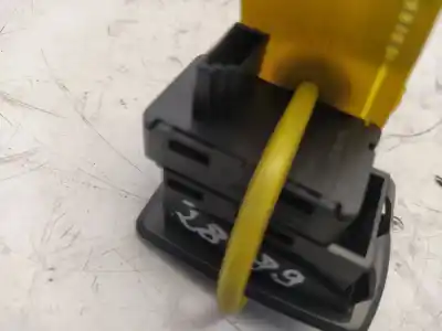 Pezzo di ricambio per auto di seconda mano comandi alzacristalli posteriore sinistro per bmw serie 1 berlina (e81/e87) 118d riferimenti oem iam 6945874