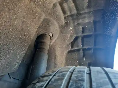 Second-hand car spare part right rear shock absorber for audi a4 avant (8w5) 2.0 16v tdi oem iam references 8k0513035ak