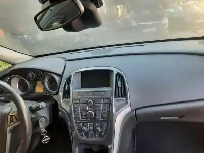 Second-hand car spare part dashboard for opel astra j lim. excellence oem iam references 39021702