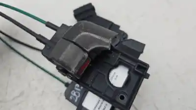 Автозапчастина б/у замок передній праві двері для kia magentis active посилання на oem iam 813202g210  