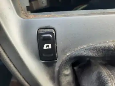 Pezzo di ricambio per auto di seconda mano interruttore alzacristalli anteriore sinistro per citroen xsara picasso (n68) 1.6 hdi riferimenti oem iam 655407  