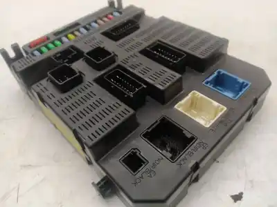 Peça sobressalente para automóvel em segunda mão caixa de fusíveis e relés por citroen c4 berlina collection referências oem iam 9659285580