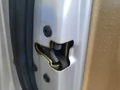 Second-hand car spare part left front door lock for jaguar s-type 3.0 v6 24v cat oem iam references 2w4a5421813ga