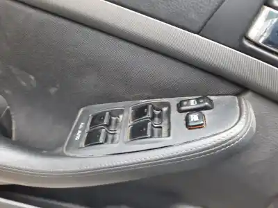 Second-hand car spare part LEFT FRONT POWER WINDOW SWITCH for TOYOTA AVENSIS BERLINA (T25)  OEM IAM references 8482005100  