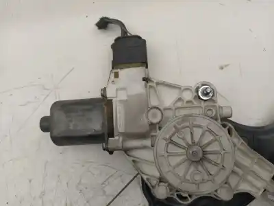Peça sobressalente para automóvel em segunda mão elevador de vidros dianteiro direito por bmw serie 1 berlina (e81/e87) 2.0 16v diesel cat referências oem iam 0130822227