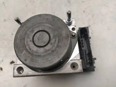 Peça sobressalente para automóvel em segunda mão abs por renault clio iii authentique referências oem iam 8200747140  