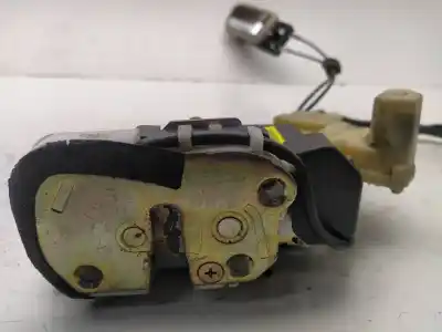 Автозапчастина б/у замок заднього правого дверя для lexus rx300 (mcu15) luxury посилання на oem iam 6905033111  