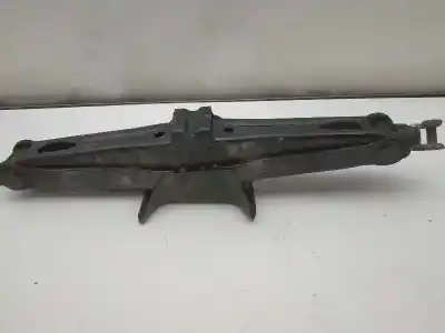 Second-hand car spare part jack for opel corsa d cosmo oem iam references 13331922  