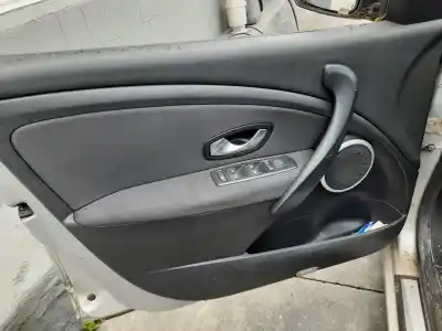 İkinci el araba yedek parçası ÖN SOL PENCERE REGÜLATÖRÜ için RENAULT MEGANE II BERLINA 3P  OEM IAM referansları 807216718R  