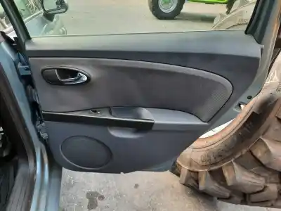 Peça sobressalente para automóvel em segunda mão elevador de vidros traseiro direito por seat leon (1p1) 2.0 tdi 16v referências oem iam 1p0839462a