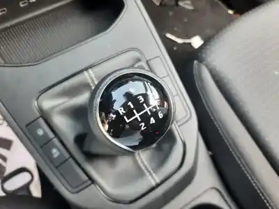 Peça sobressalente para automóvel em segunda mão caixa de velocidades por seat ibiza (kj1) style referências oem iam uhc