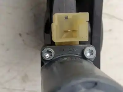 Автозапчасти б/у регулятор стекла переднего правого за volkswagen tiguan (ad1, ax1) 2.0 tdi ссылки oem iam 5na837462a  