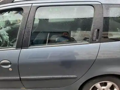 Tweedehands auto-onderdeel deur links achter voor peugeot 206 sw x-line oem iam-referenties 9006f4