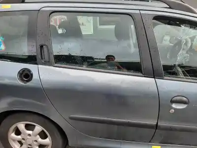 Tweedehands auto-onderdeel deur rechts achter voor peugeot 206 sw x-line oem iam-referenties 9008j4