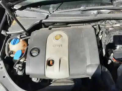 Pièce détachée automobile d'occasion MOTEUR COMPLET pour VOLKSWAGEN GOLF V BERLINA (1K1)  Références OEM IAM BLP  