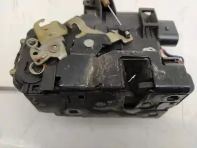 Second-hand car spare part LEFT FRONT DOOR LOCK for AUDI A4 B6 (8E2)  OEM IAM references 4B1837015B  