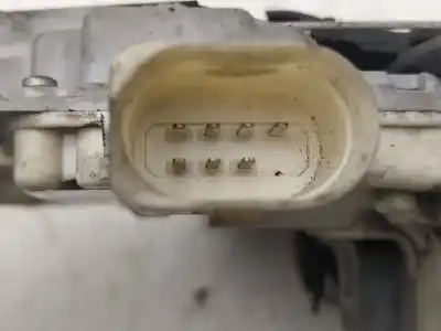 Peça sobressalente para automóvel em segunda mão fechadura da porta dianteira direita por seat leon (1p1) 1.6 referências oem iam 1p1837016