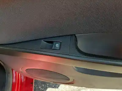 Peça sobressalente para automóvel em segunda mão botão / interruptor elevador vidro traseiro direito por seat leon (1p1) 1.6 referências oem iam 7l6959855creh