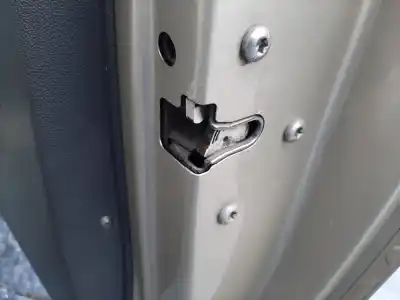 Second-hand car spare part front right door lock for opel corsa d 1.3 16v cdti oem iam references 13258274