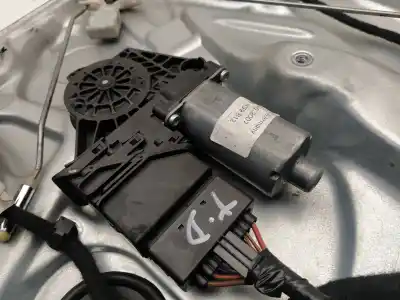 Автозапчастина б/у РЕГУЛЯТОР СКЛА ЗАДНЬОГО ПРАВОГО для SKODA SUPERB (3U4)  Посилання на OEM IAM 3B5839756C  
