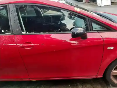 Recambio de automóvil de segunda mano de PUERTA DELANTERA DERECHA para SEAT LEON  referencias OEM IAM 1P0831056A  