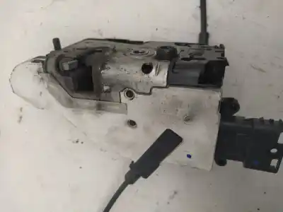 Pièce détachée automobile d'occasion SERRURE DE PORTE AVANT DROITE pour PEUGEOT 207  Références OEM IAM 24099816  24094158