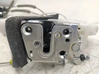 Автозапчастина б/у замок передніх дверей лівий для nissan x-trail (t32) tekna 4x4 посилання на oem iam 9521cnn  