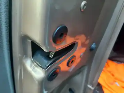 Second-hand car spare part FRONT RIGHT DOOR LOCK for RENAULT MODUS  OEM IAM references 8200219247  