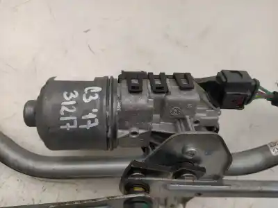 Second-hand car spare part front windshield wiper motor for citroen c3 / c3 origin iii (sx) 1.2 vti 82 oem iam references 3397021910  