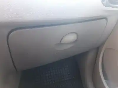 İkinci el araba yedek parçası torpido için renault modus confort dynamique oem iam referansları 1362889