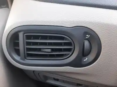 İkinci el araba yedek parçası havalandirma izgarasi için renault modus confort dynamique oem iam referansları 8200327060