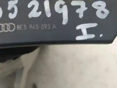 Second-hand car spare part interior left tailgate light for audi a4 berlina (8e) 2.0 tdi oem iam references 8e5945093a