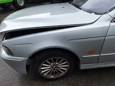 Peça sobressalente para automóvel em segunda mão guarda-lamas dianteiro esquerdo por bmw serie 5 touring (e39) 530d referências oem iam 2367084