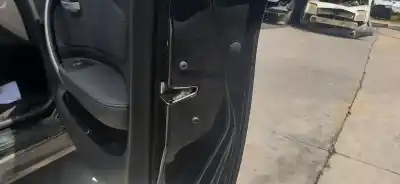 Pièce détachée automobile d'occasion SERRURE DE PORTE AVANT DROITE pour BMW SERIE 1 BERLINA (E81/E87)  Références OEM IAM 51217229458  