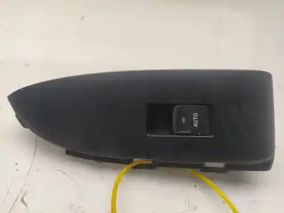 Автозапчасти б/у выключатель переднего правого окна за toyota prius (nhw30) 1.8 16v cat (híbrido) 99 cv / 73 kw ссылки oem iam 7423147110  